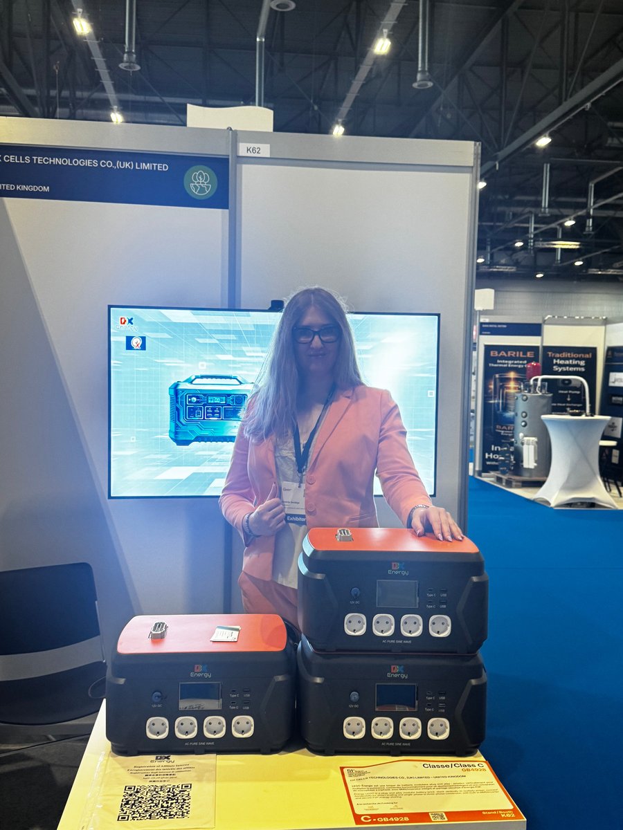 Energy LEGO modular battery system presented at the DX Energy stand